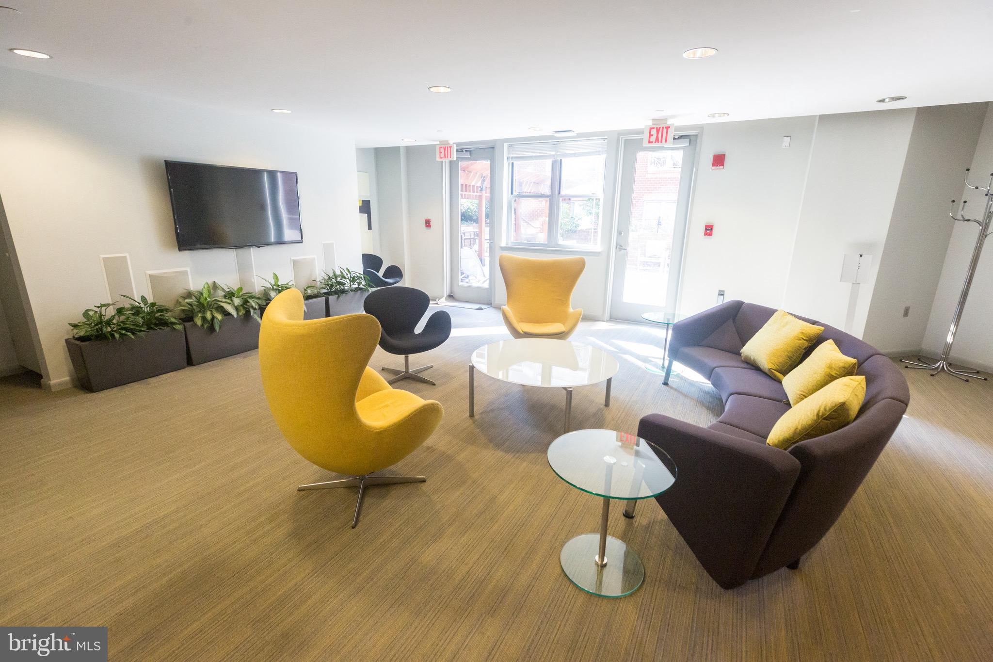 1300 N Street Northwest, Unit 403 Washington, DC 20005 - Photo 30 of 37