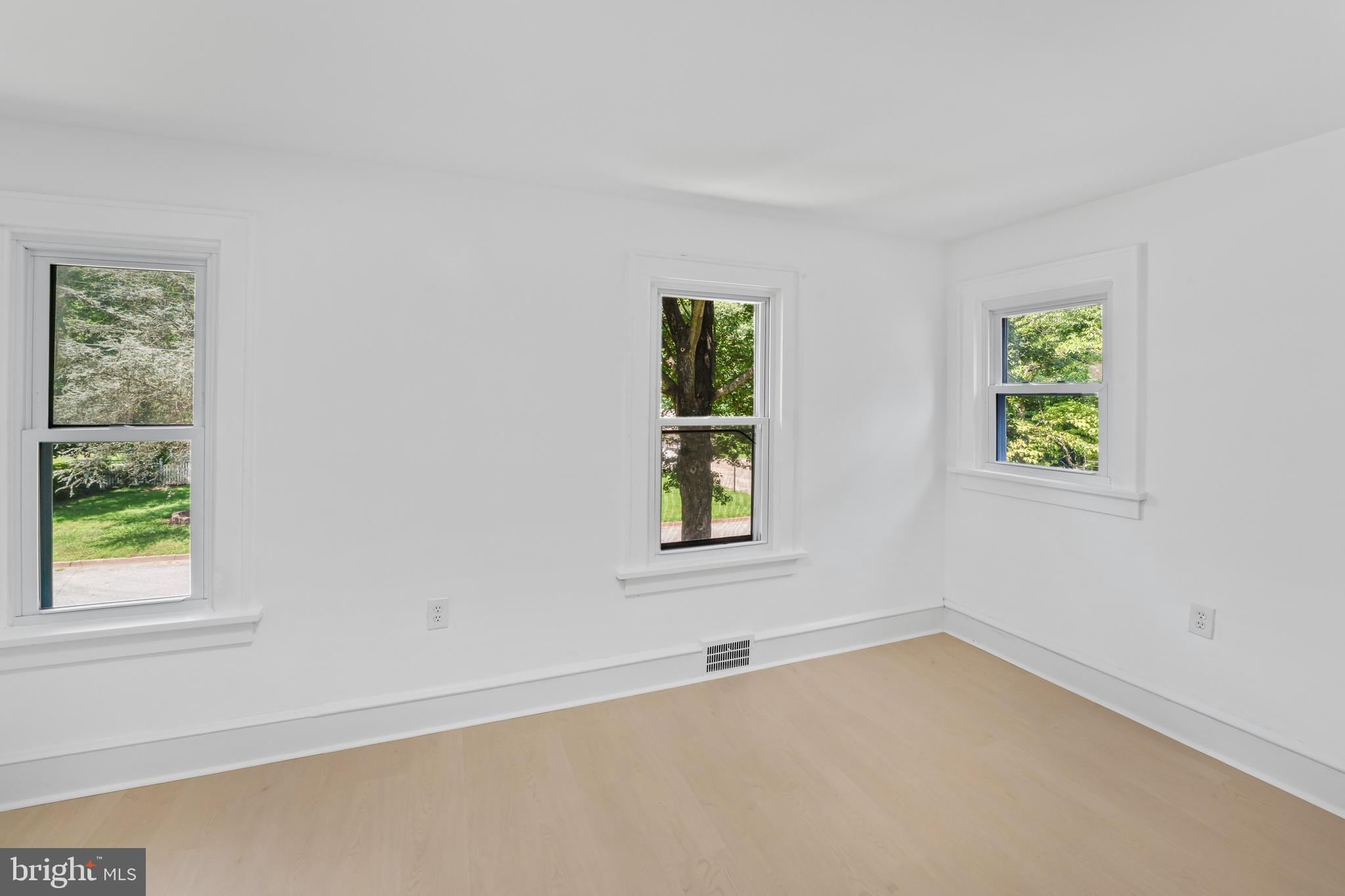 583 Orchard Road Carneys Point, NJ 08069 - Photo 54 of 62 an empty room with windows