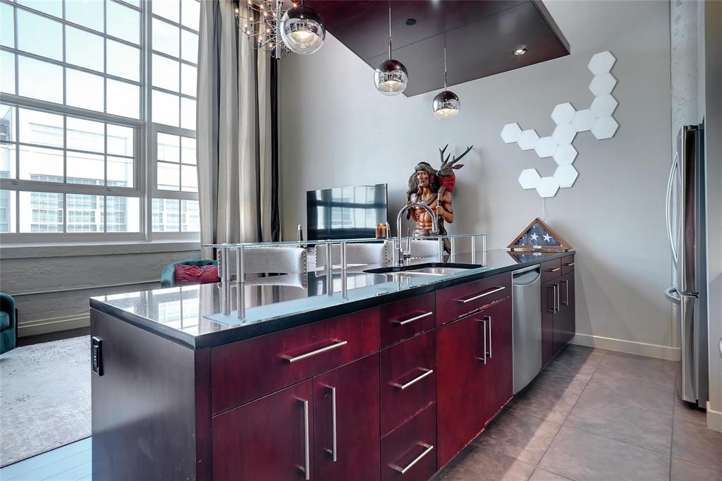 2600 West 7th Street, Unit 1807 Fort Worth, TX 76107 - Photo 3 of 27 Gallery Image 3