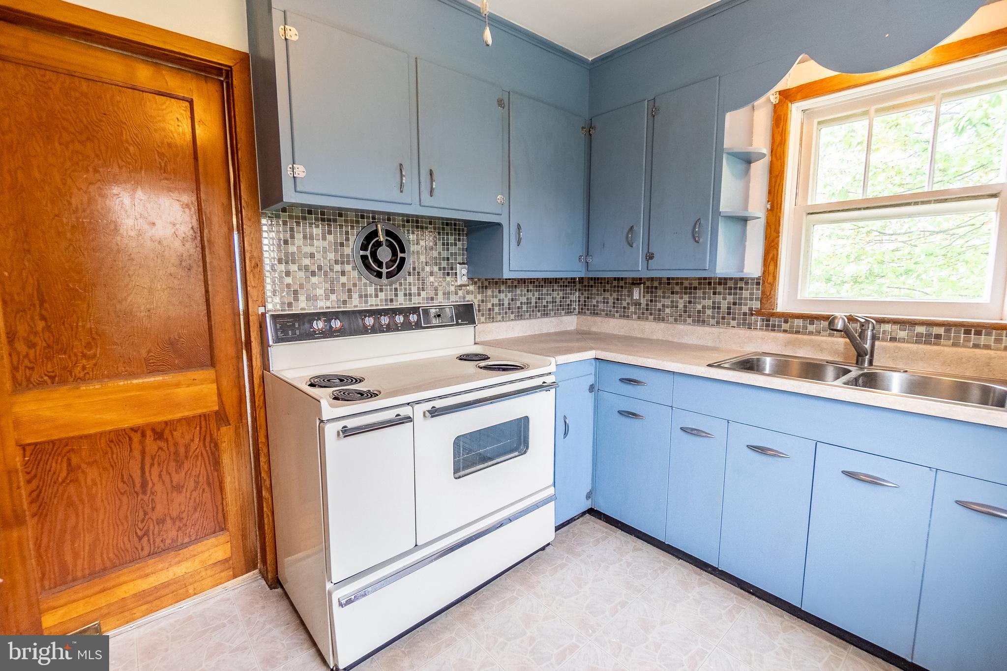3085 Spring Road Carlisle, PA 17013 - Photo 13 of 38 Gallery Image 13