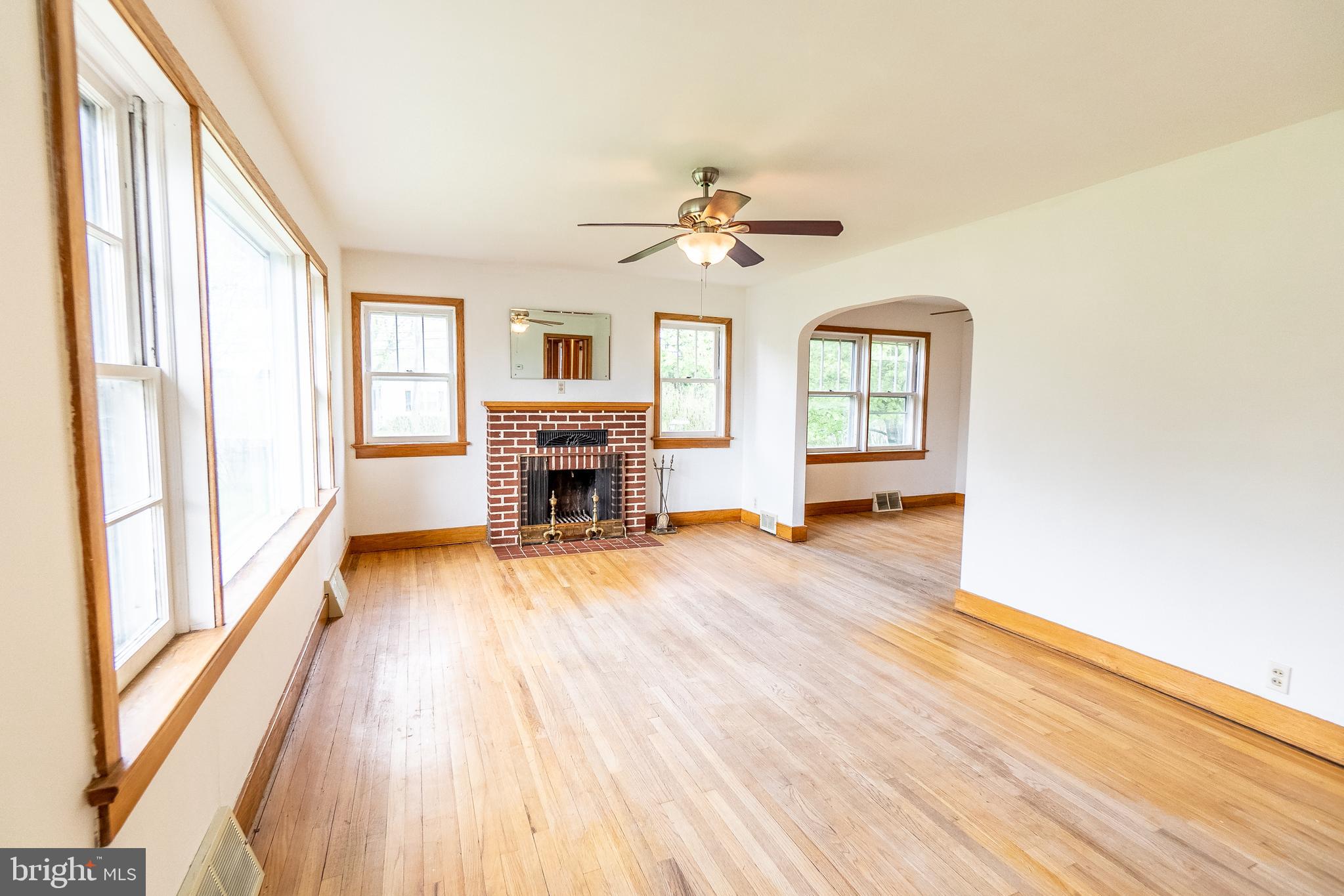 3085 Spring Road Carlisle, PA 17013 - Photo 7 of 38 Gallery Image 7
