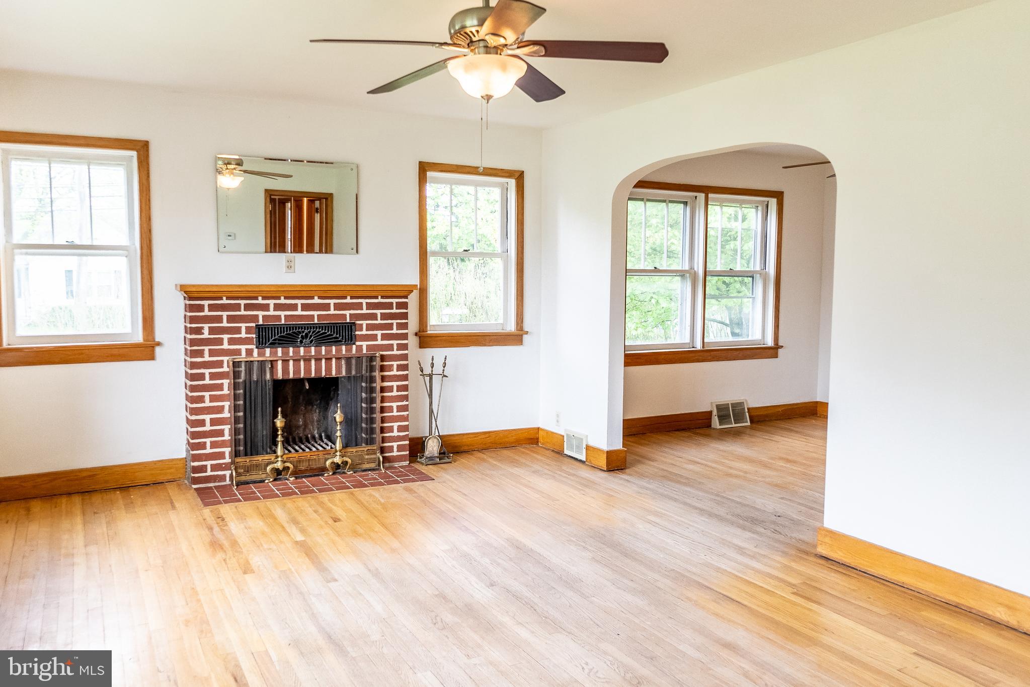 3085 Spring Road Carlisle, PA 17013 - Photo 8 of 38 Gallery Image 8