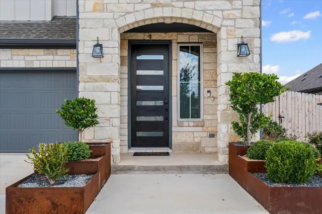 $2,750 | 6508 Velvet Leaf Lane, Buda, TX 78610