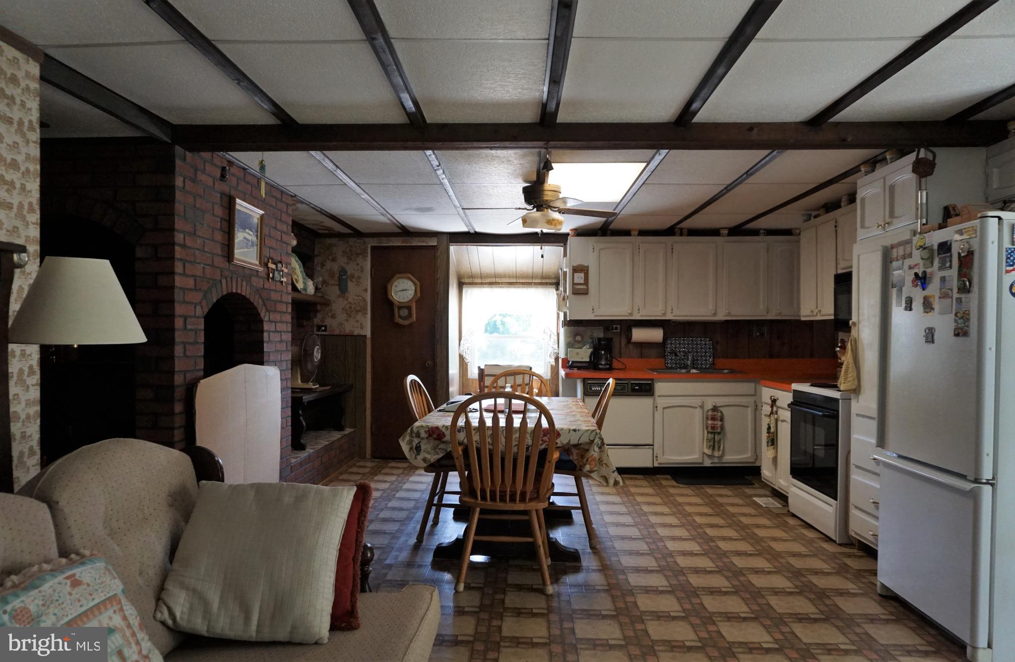 325 Ness Road York, PA 17402 - Photo 28 of 43 Large eat in Kitchen.