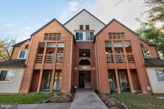 $2,500 | 4950 Columbia Road, Unit 3, Columbia, MD 21044