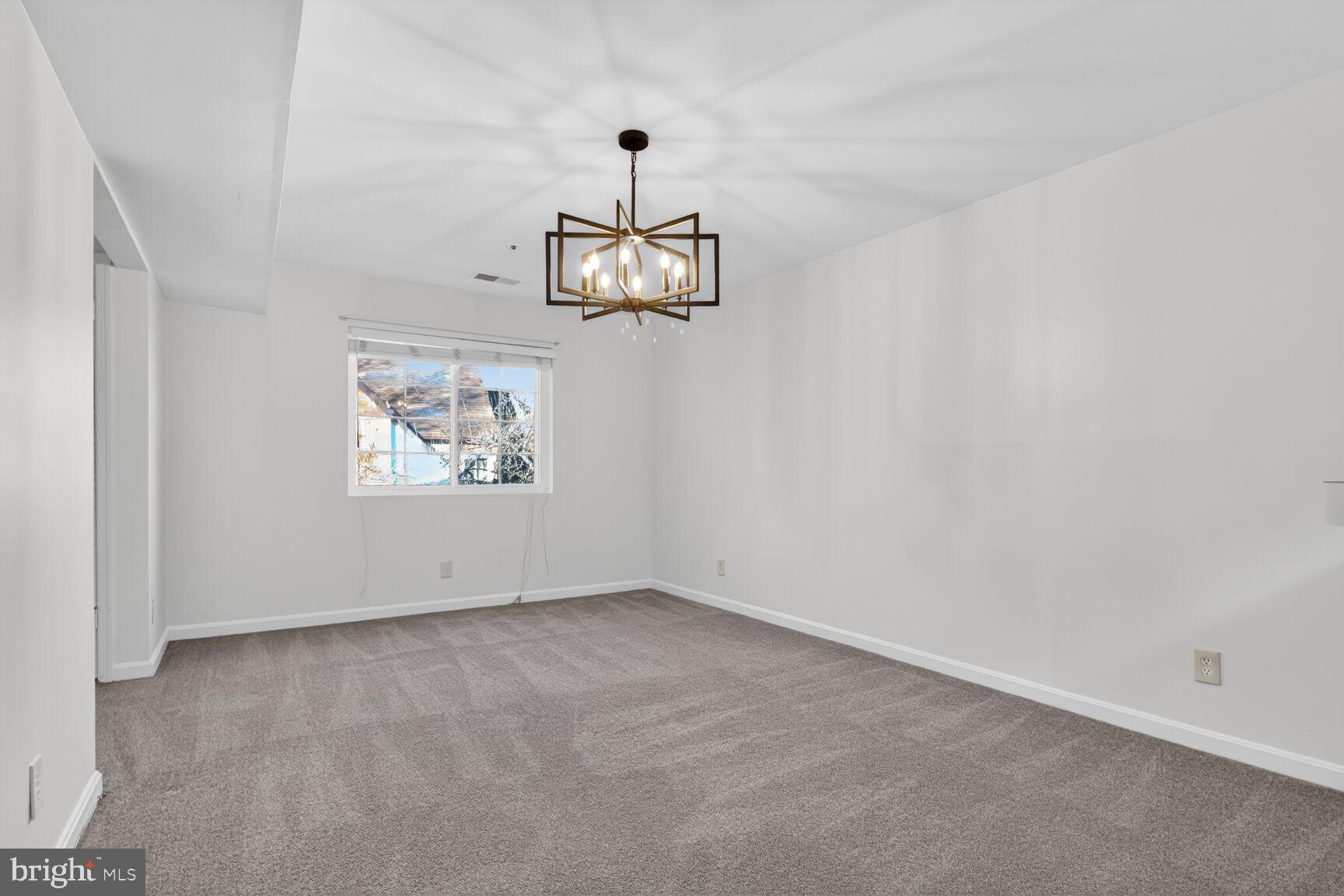 4950 Columbia Road, Unit 3 Columbia, MD 21044 - Photo 10 of 27 Dining room