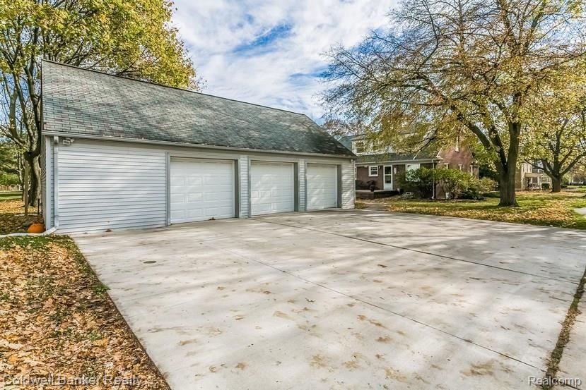 411 Base Line Road Northville, MI 48167 - Photo 14 of 20