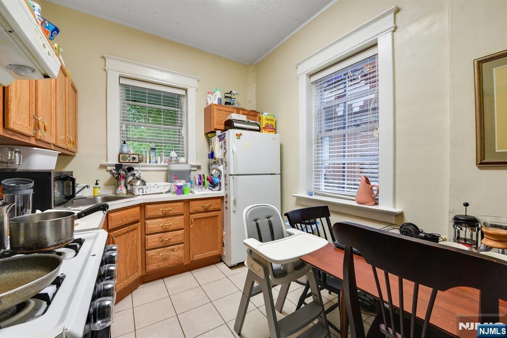 137 Valley Road Montclair, NJ 07042 - Photo 7 of 24