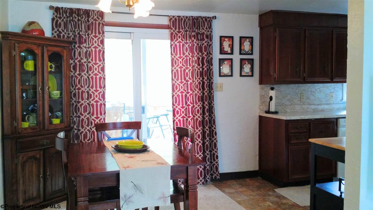 1364 Overhill Road Fairmont, WV 26554 - Photo 5 of 16 Gallery Image 5
