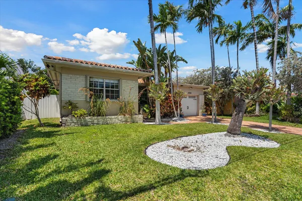 $8,500 | 8934 Emerson Avenue, Surfside, FL 33154