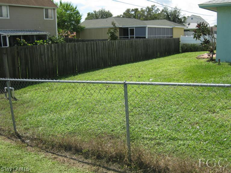8424 Grove Road Fort Myers, FL 33967 - Photo 17 of 17 Gallery Image 17