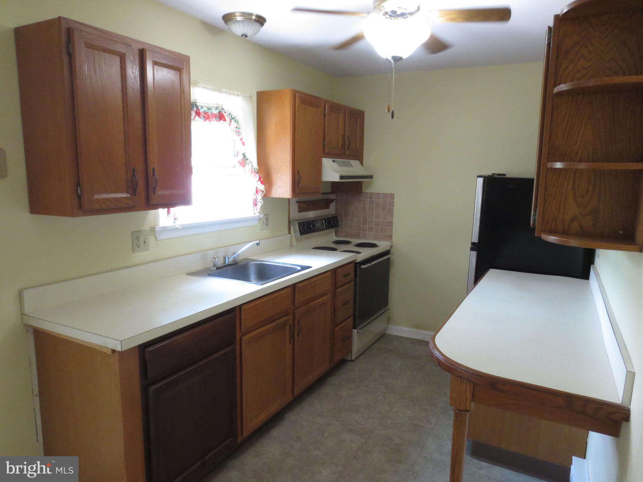 706 South Cedar Street Lititz, PA 17543 - Photo 4 of 15