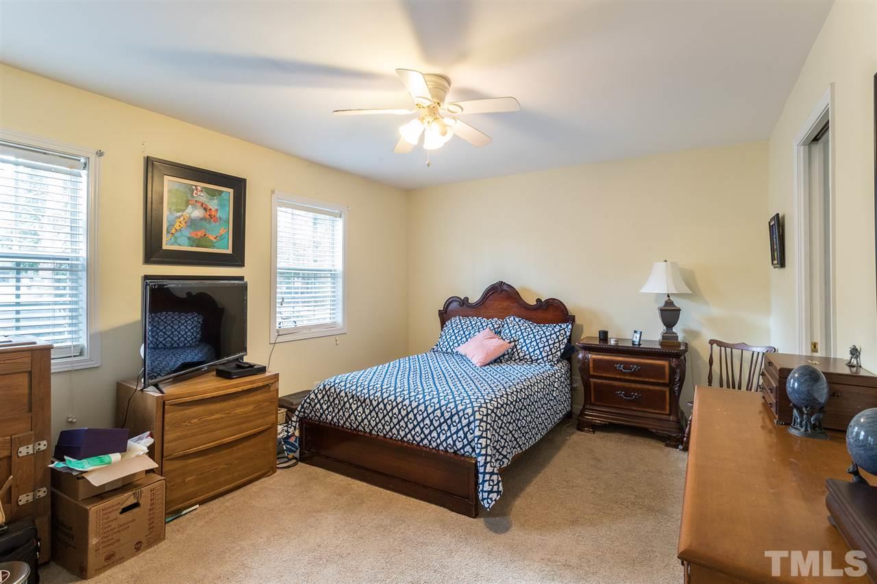 1226 Cross Link Road Raleigh, NC 27610 - Photo 17 of 24