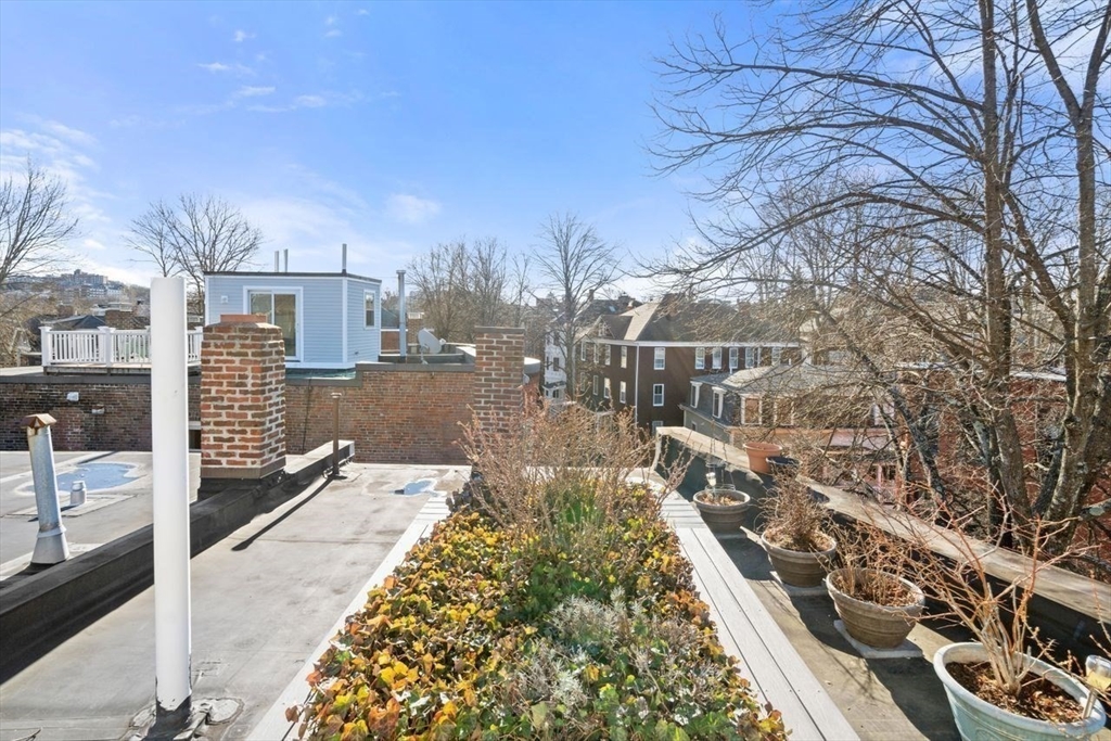 96 Brook Street, Unit 3 Brookline, MA 02445 - Photo 21 of 32