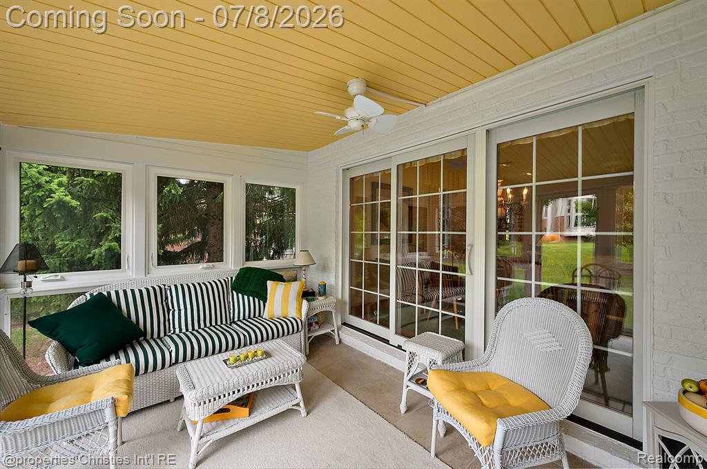 1946 Dunham Drive Rochester, MI 48306 - Photo 20 of 38