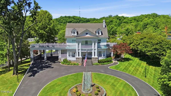 $575,000 | 920 Holston Avenue, Bristol, TN 37620