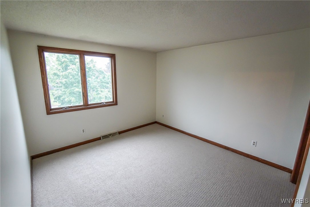 63 Gale Drive Lancaster, NY 14086 - Photo 31 of 39