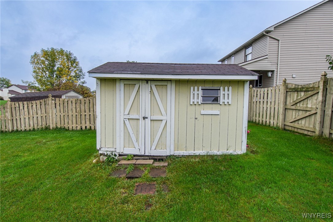 63 Gale Drive Lancaster, NY 14086 - Photo 7 of 39