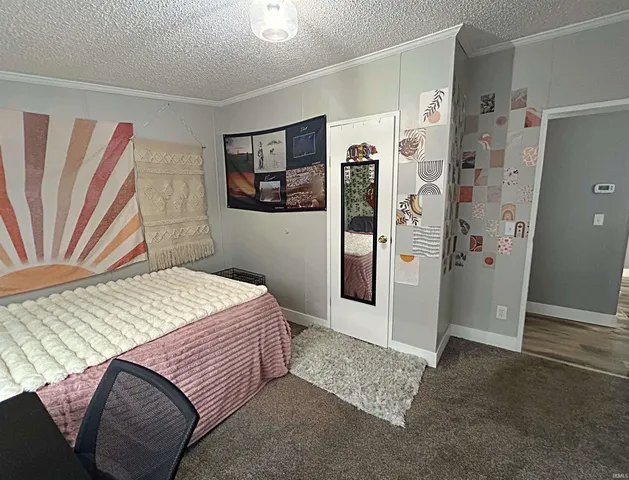 $160,000 | 205 South Oak Street, Loogootee, IN 47553