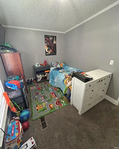 $160,000 | 205 South Oak Street, Loogootee, IN 47553