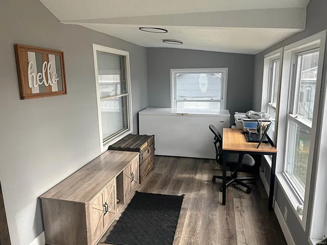 $160,000 | 205 South Oak Street, Loogootee, IN 47553