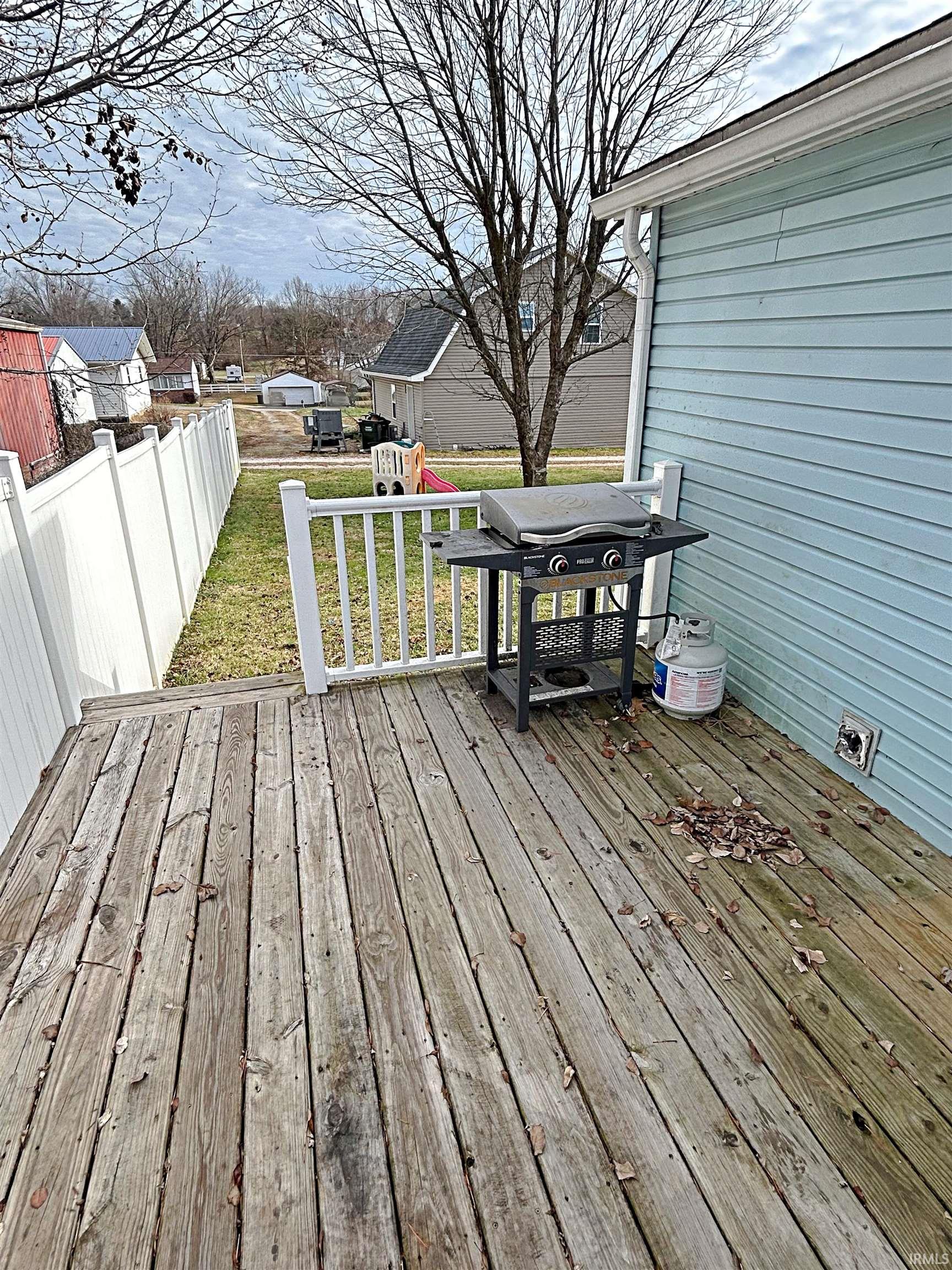 205 South Oak Street Loogootee, IN 47553 - Photo 23 of 26