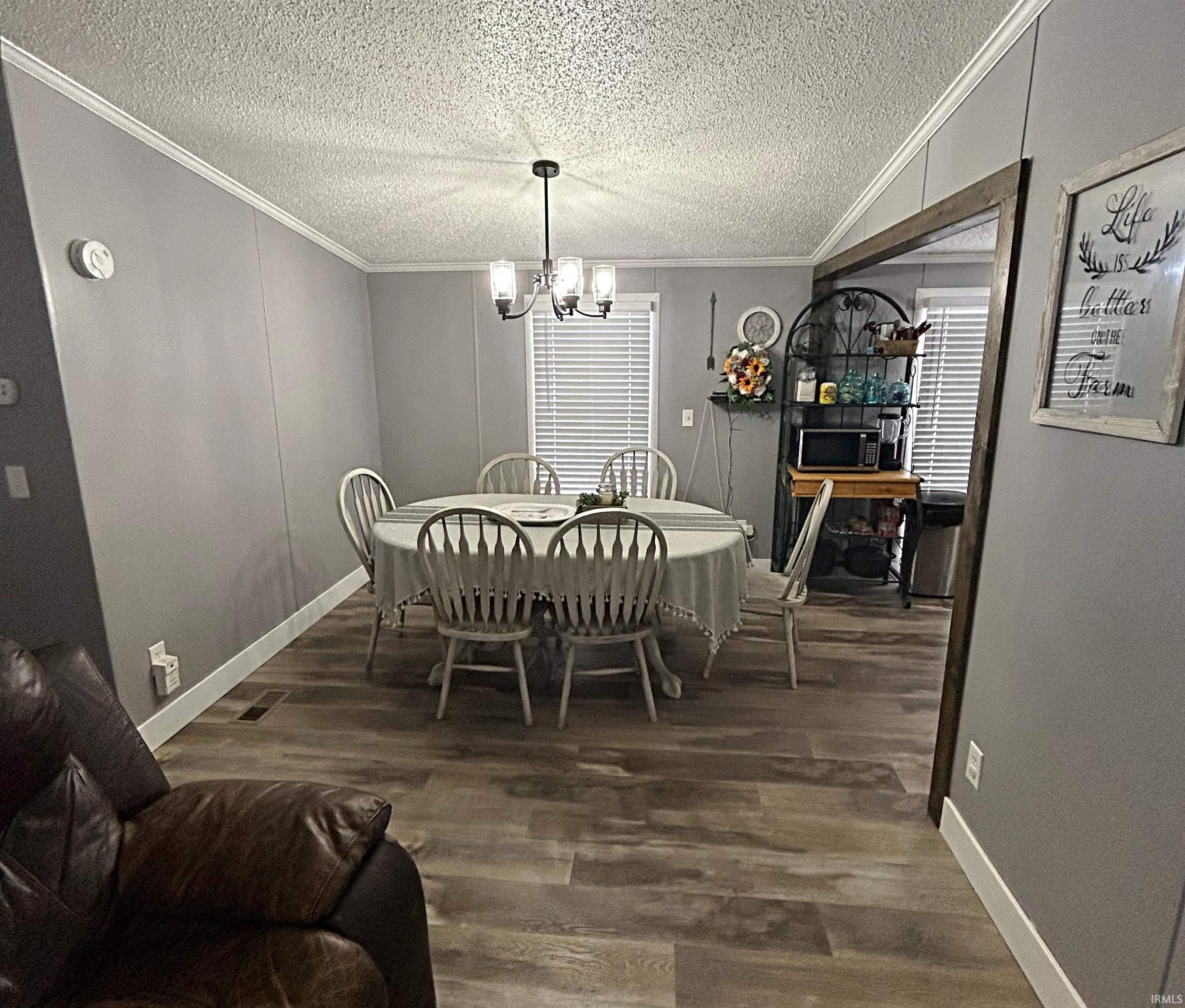 205 South Oak Street Loogootee, IN 47553 - Photo 6 of 26