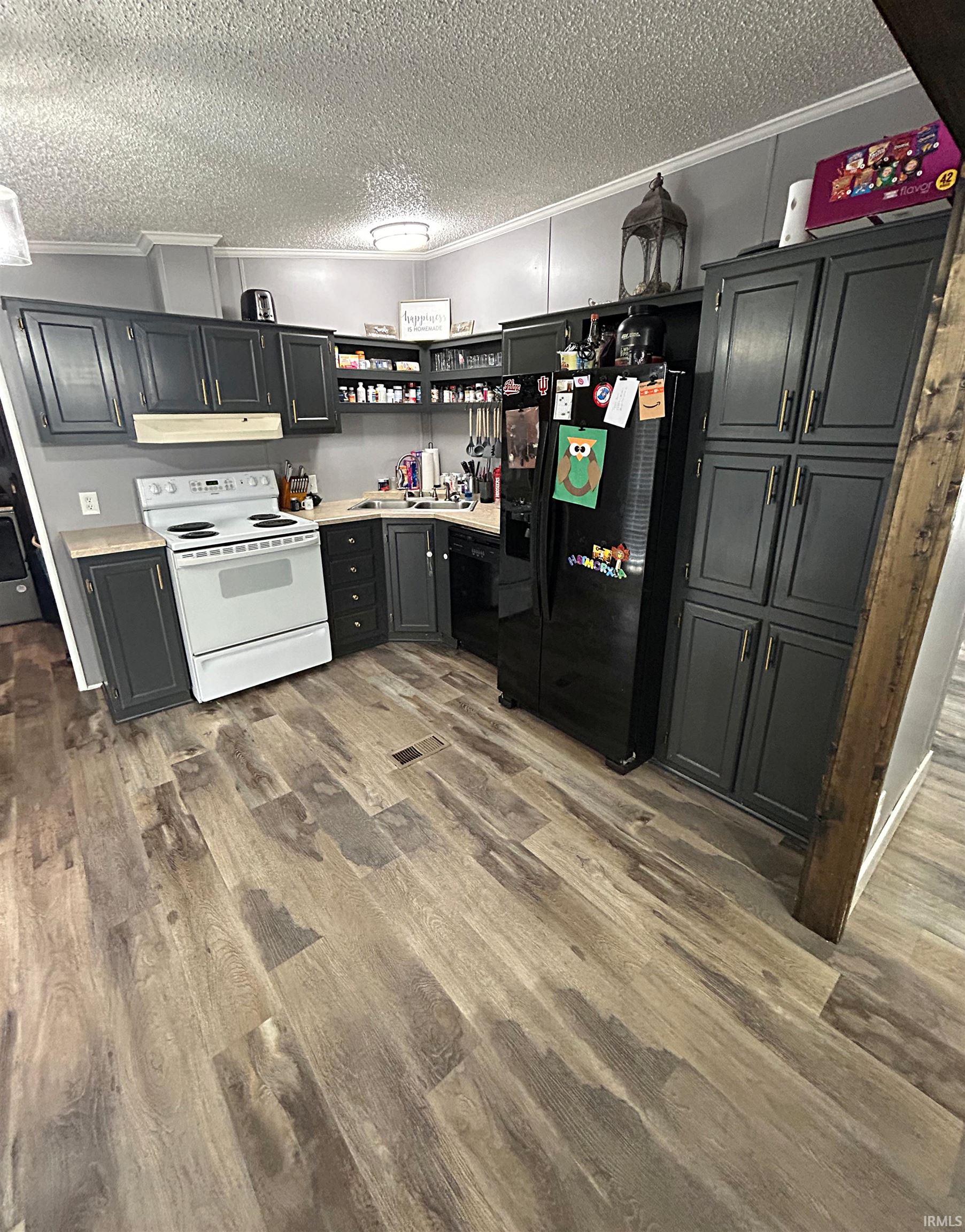 205 South Oak Street Loogootee, IN 47553 - Photo 9 of 26