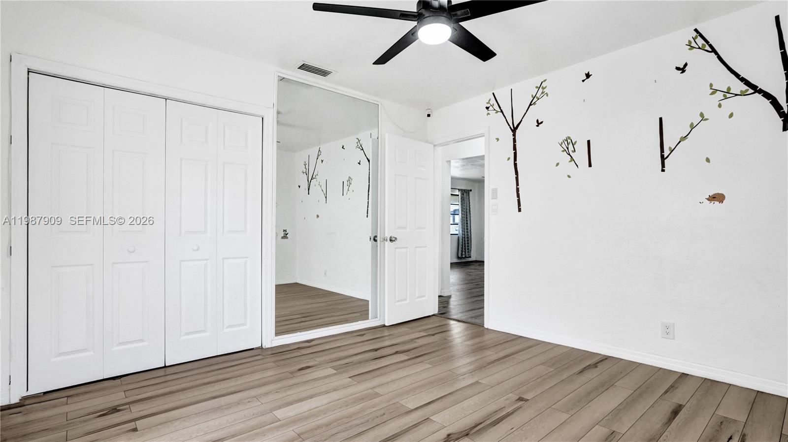 1007 North 31st Road Hollywood, FL 33021 - Photo 31 of 54 a view of a interior in the house