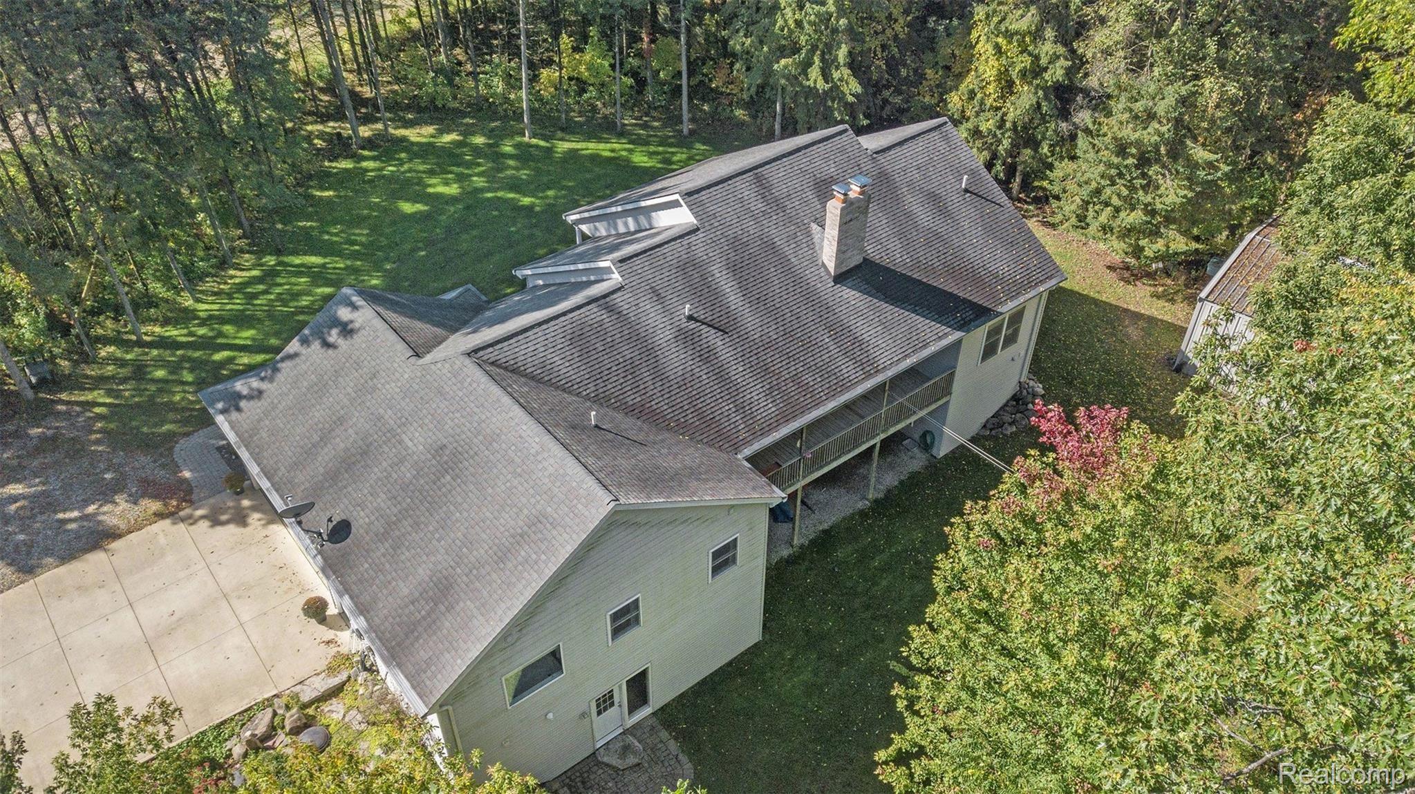 3361 Gentry Road Howell, MI 48843 - Photo 44 of 47 nKjzkXUA.jpeg