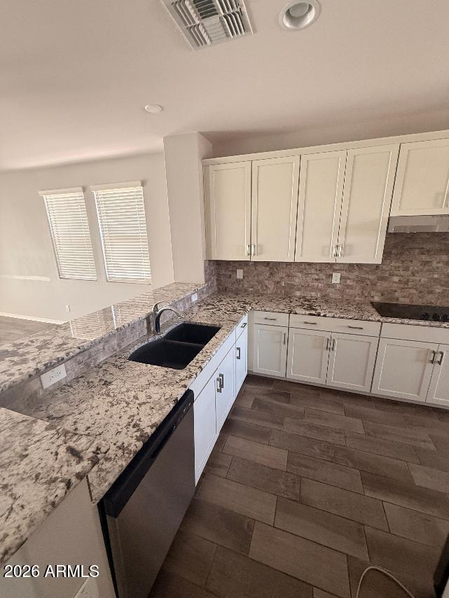 3439 West Oil Well Road San Tan Valley, AZ 85144 - Photo 4 of 16 Kitchen 7
