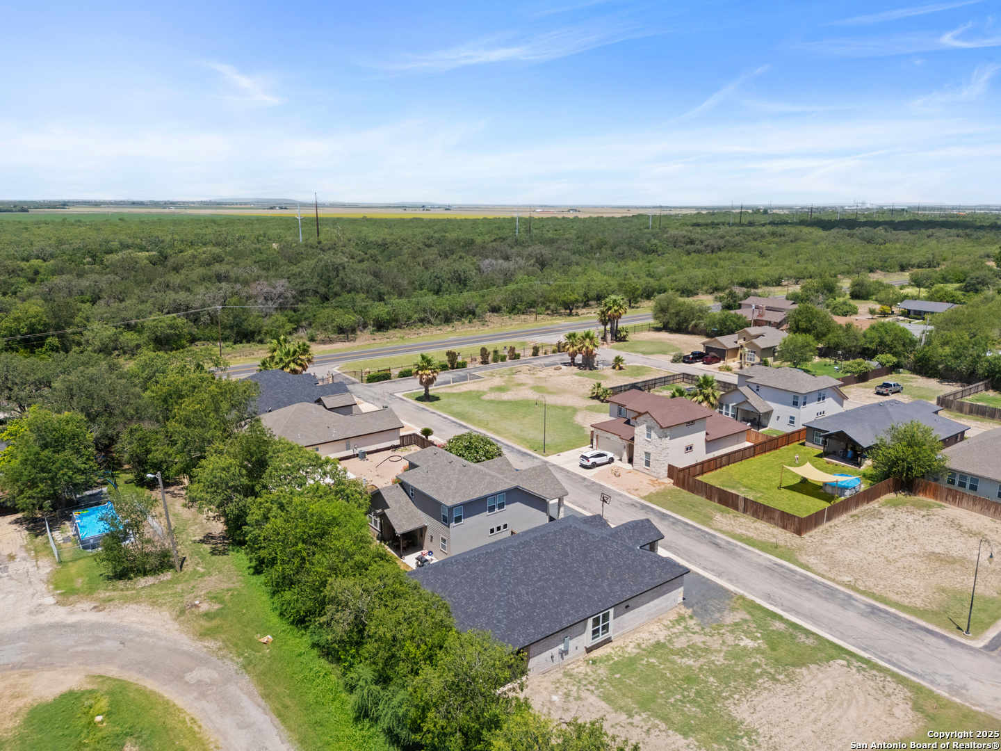 109 Sutton Place Uvalde, TX 78801 - Photo 27 of 29