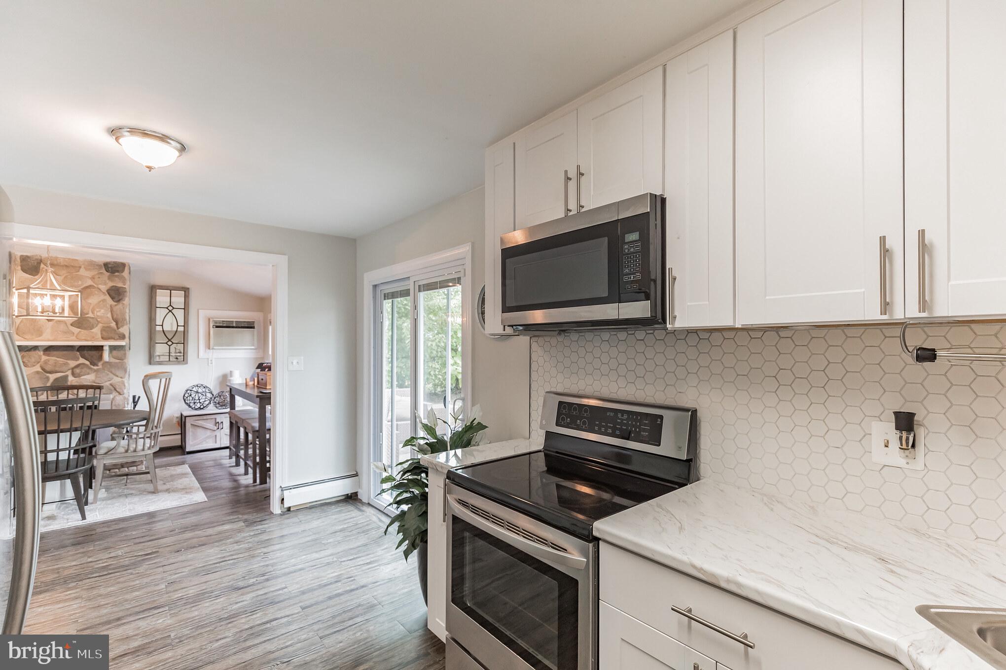 86 Indian Red Road Levittown, PA 19057 - Photo 11 of 33 Gallery Image 11