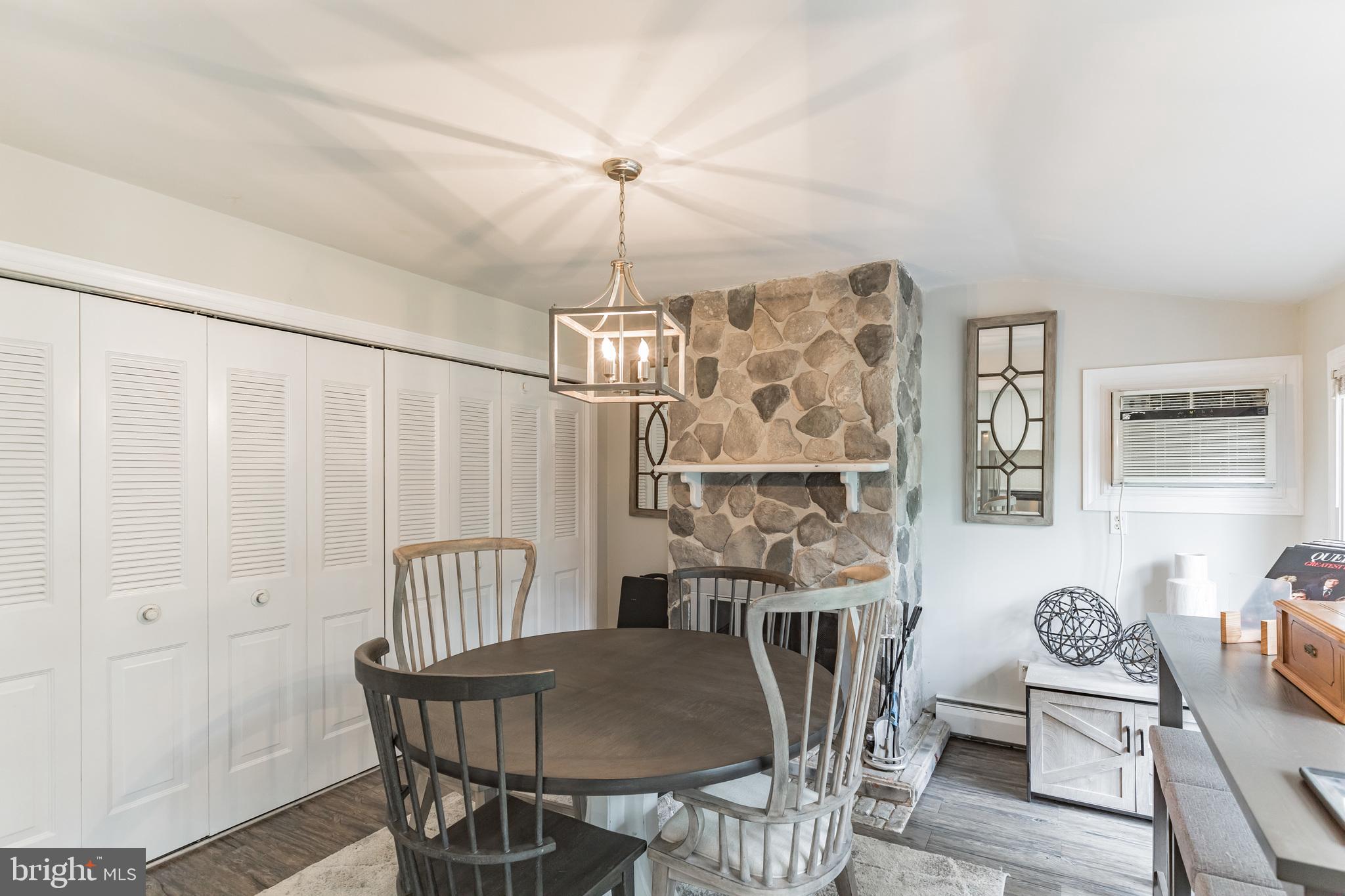 86 Indian Red Road Levittown, PA 19057 - Photo 10 of 33 Gallery Image 10