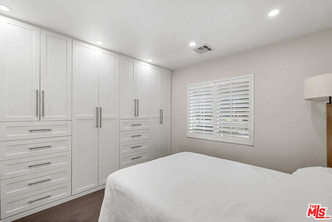 1823 Fern Lane Glendale, CA 91208 - Photo 28 of 30 a bedroom with a bed and a dresser