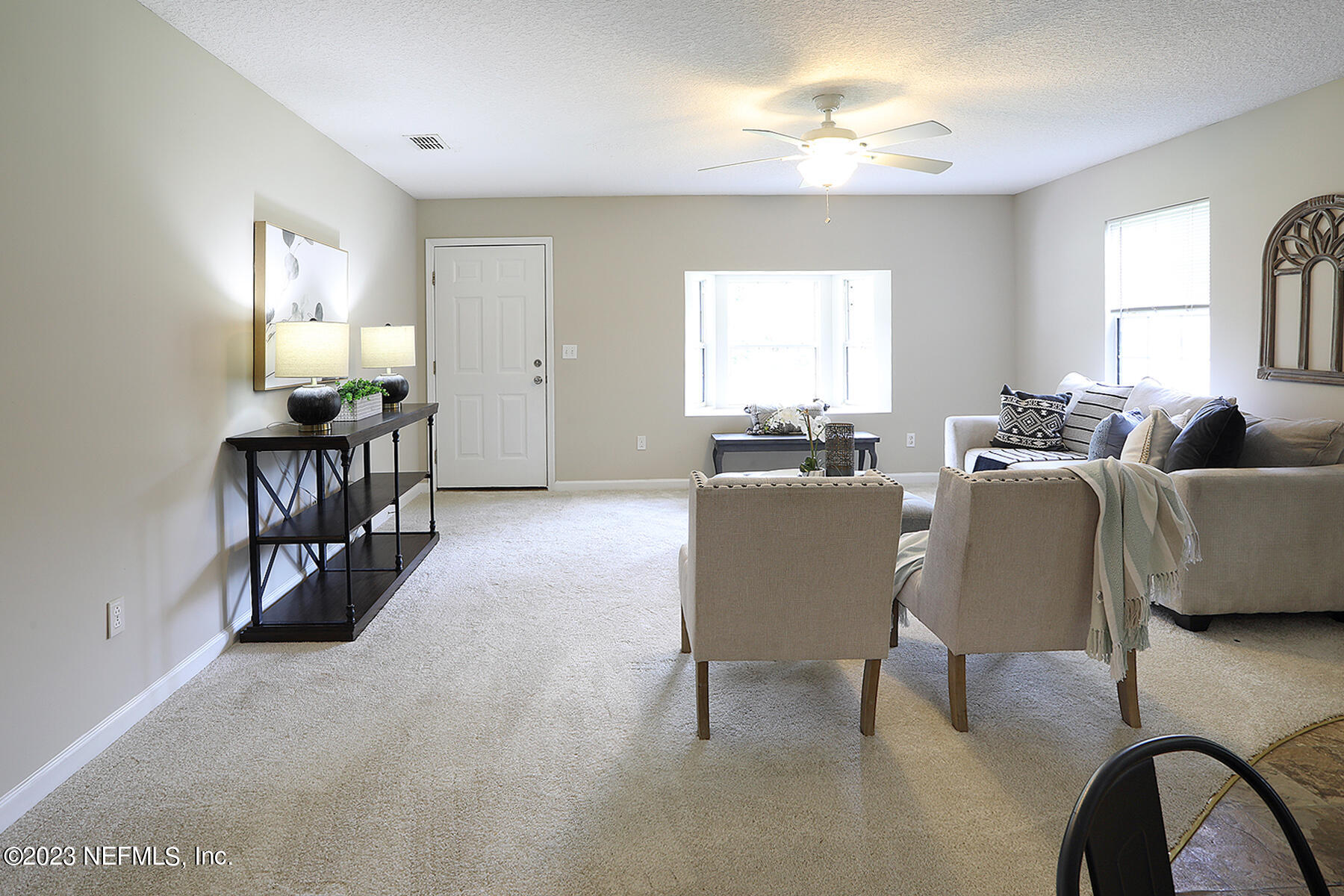 5466 Cruz Road Jacksonville, FL 32207 - Photo 4 of 26 5466 cruz 08