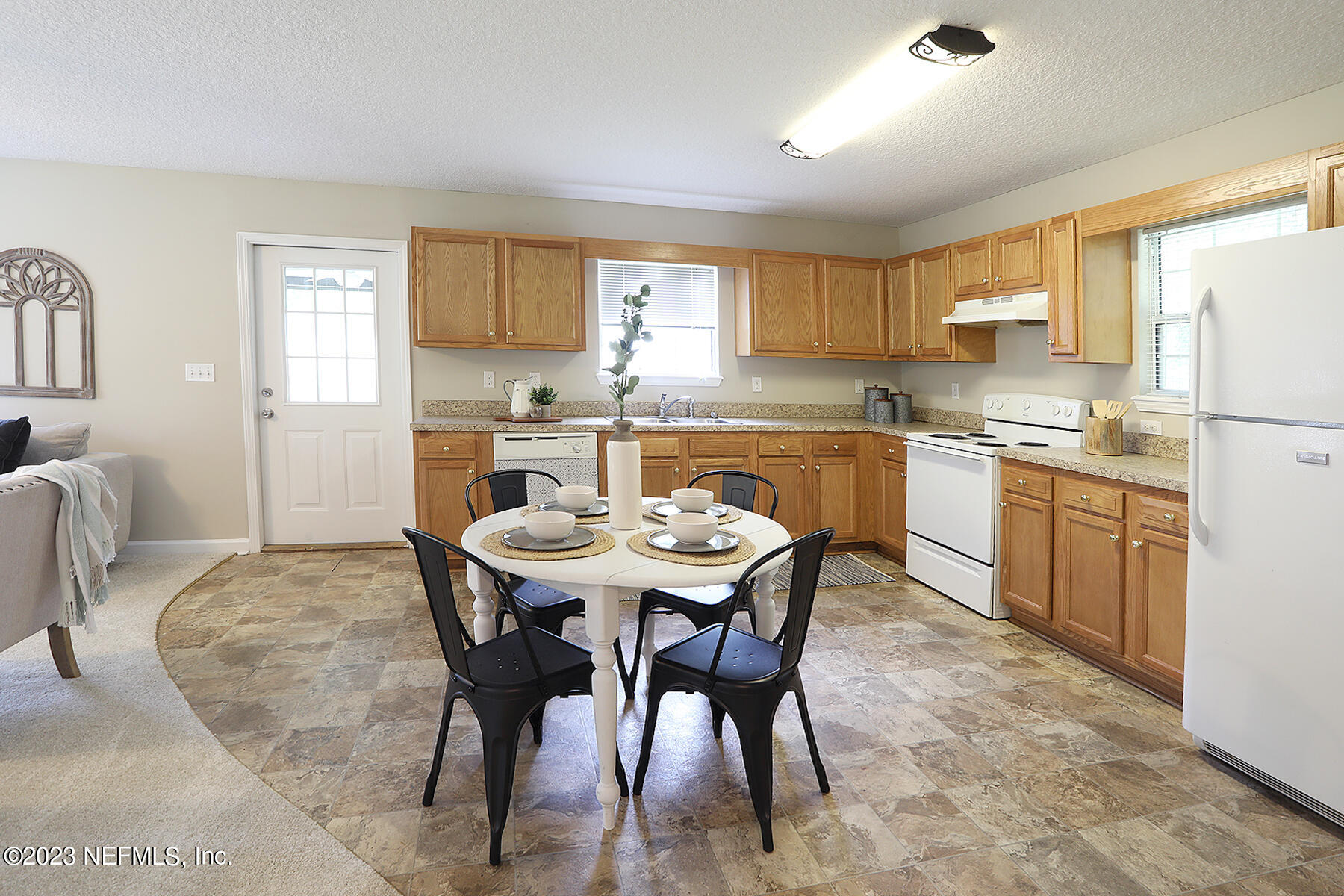 5466 Cruz Road Jacksonville, FL 32207 - Photo 8 of 26 5466 cruz 10