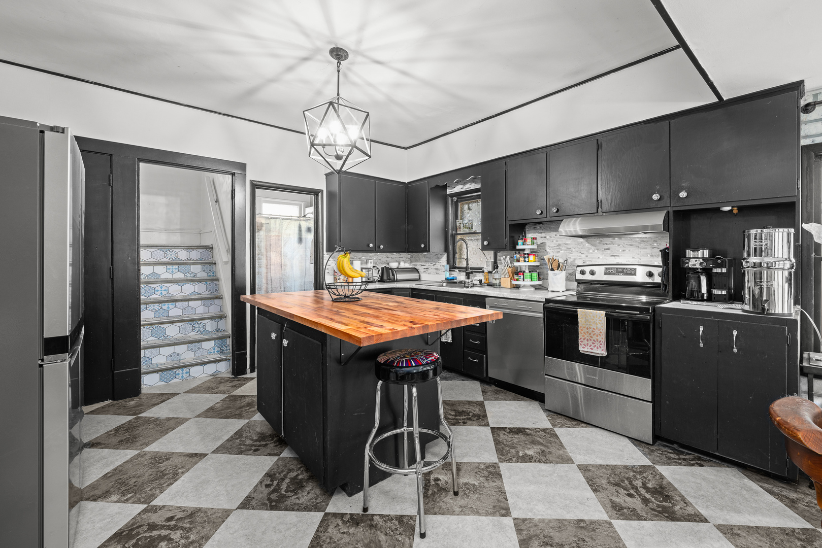 1004 13th Avenue Moline, IL 61265 - Photo 3 of 47