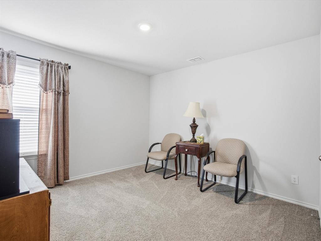 521 Bronze Circle East Springtown, TX 76082 - Photo 16 of 22 a workspace with furniture and window