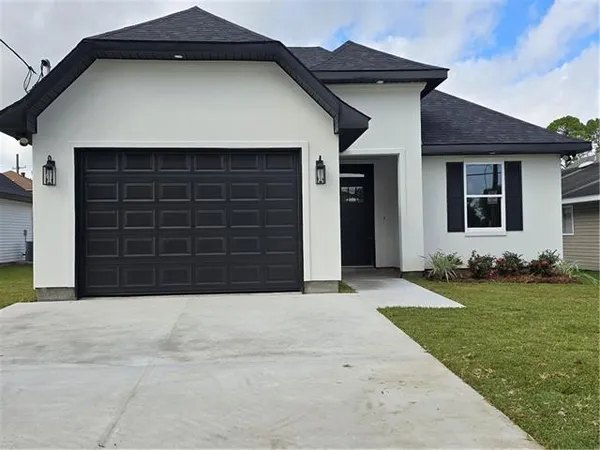 $2,400 | 101 Carolyn Drive, Destrehan, LA 70047