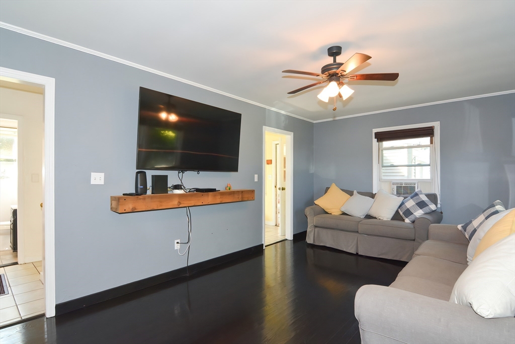 9 Donnelly Road Spencer, MA 01562 - Photo 5 of 31 Gallery Image 5
