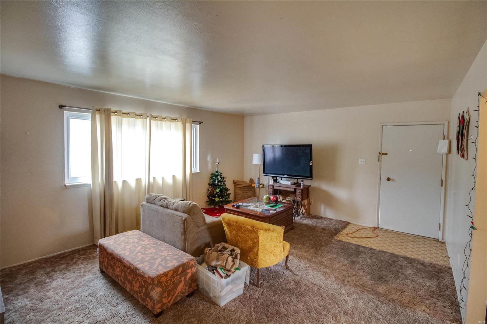 5310 Godfrey Road, Unit 40 Godfrey, IL 62035 - Photo 3 of 14 Gallery Image 3