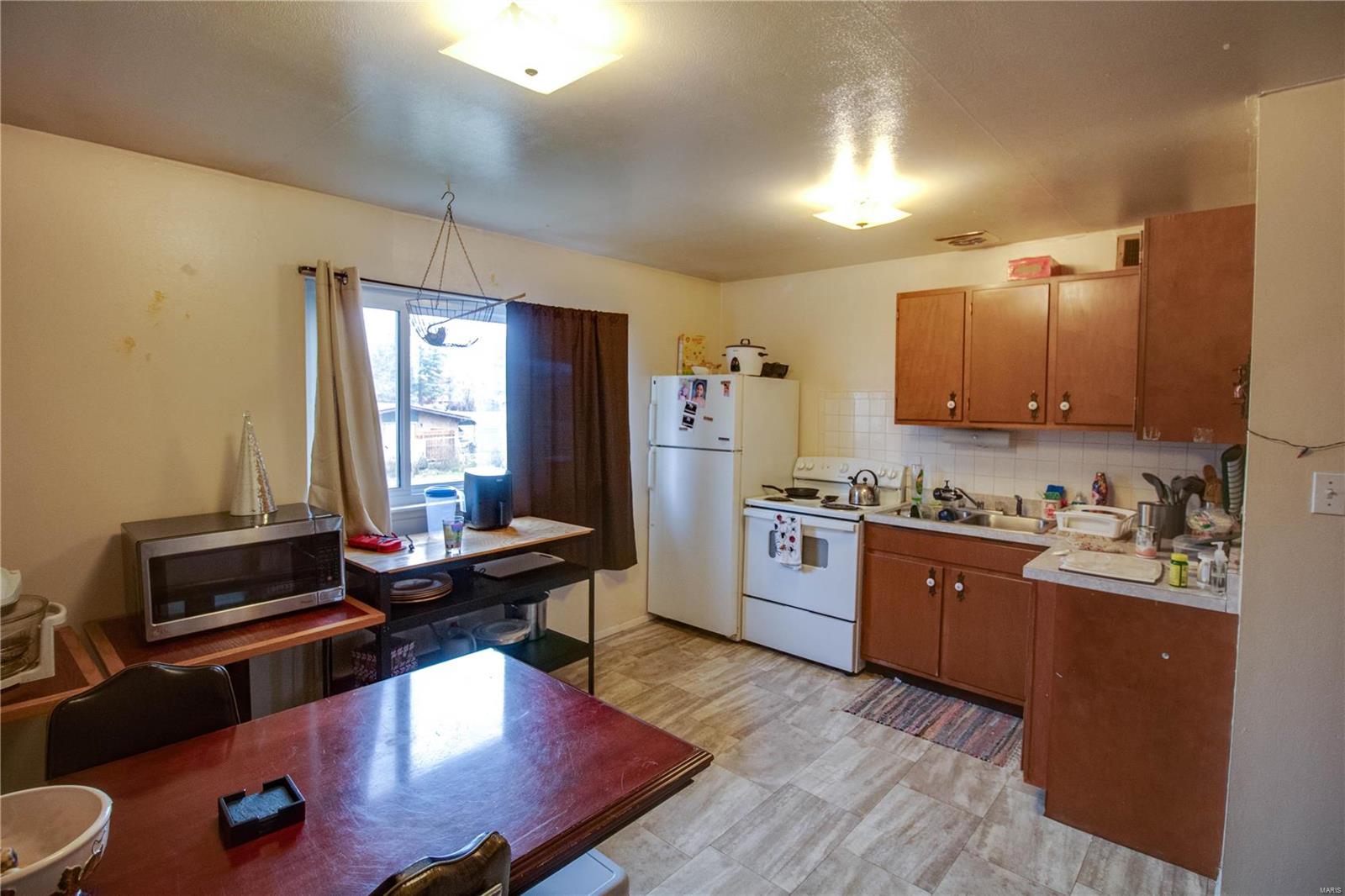 5310 Godfrey Road, Unit 40 Godfrey, IL 62035 - Photo 8 of 14 Gallery Image 8