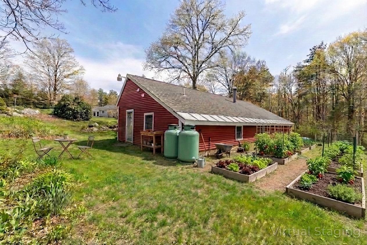 339 Fremont Road Chester, NH 03036 - Photo 18 of 20