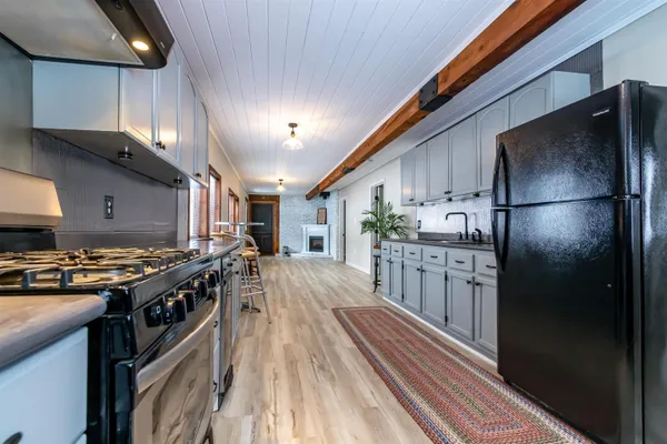 $2,900 | 339 Fremont Road, Chester, NH 03036