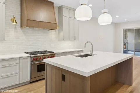 $1,925,000 | 3740 North Racine Avenue, Unit 2, Chicago, IL 60613