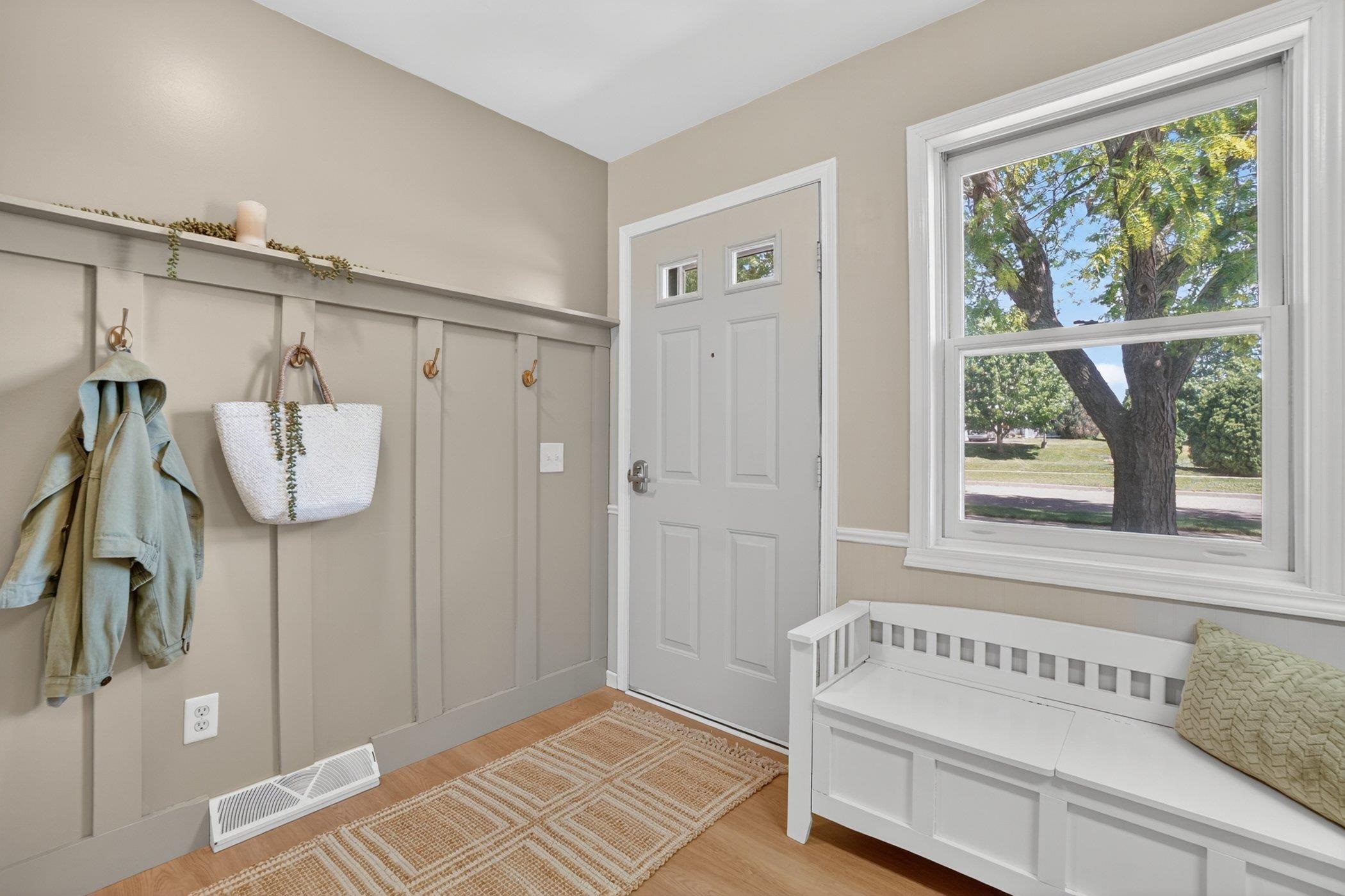 1156 12th Street Baraboo, WI 53913 - Photo 4 of 35