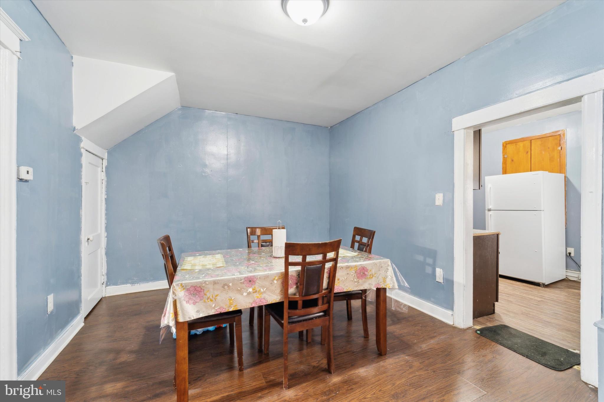 54 Golf Road Upper Darby, PA 19082 - Photo 6 of 15 Gallery Image 6