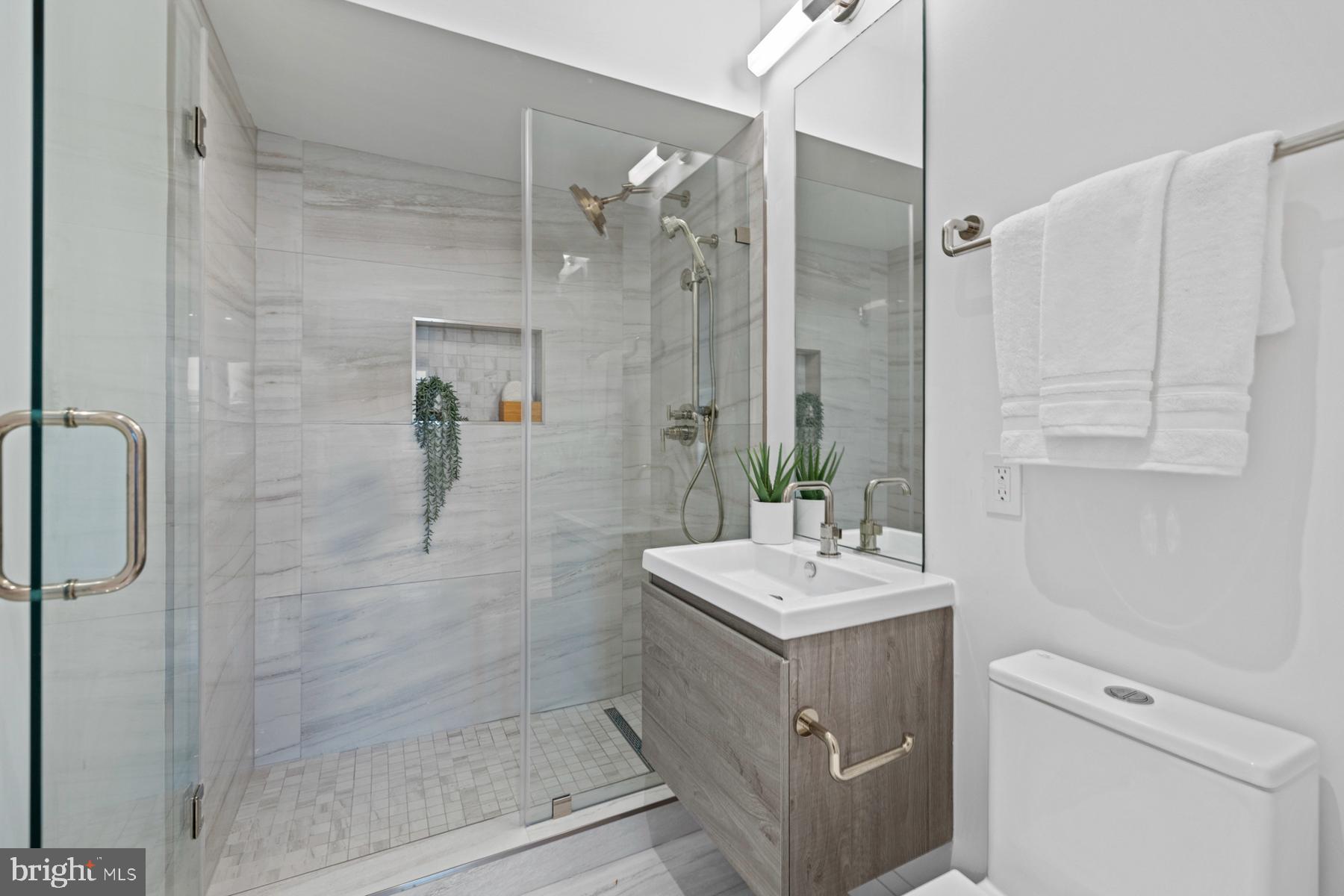1525 P Street Northwest, Unit 5 Washington, DC 20005 - Photo 19 of 30
