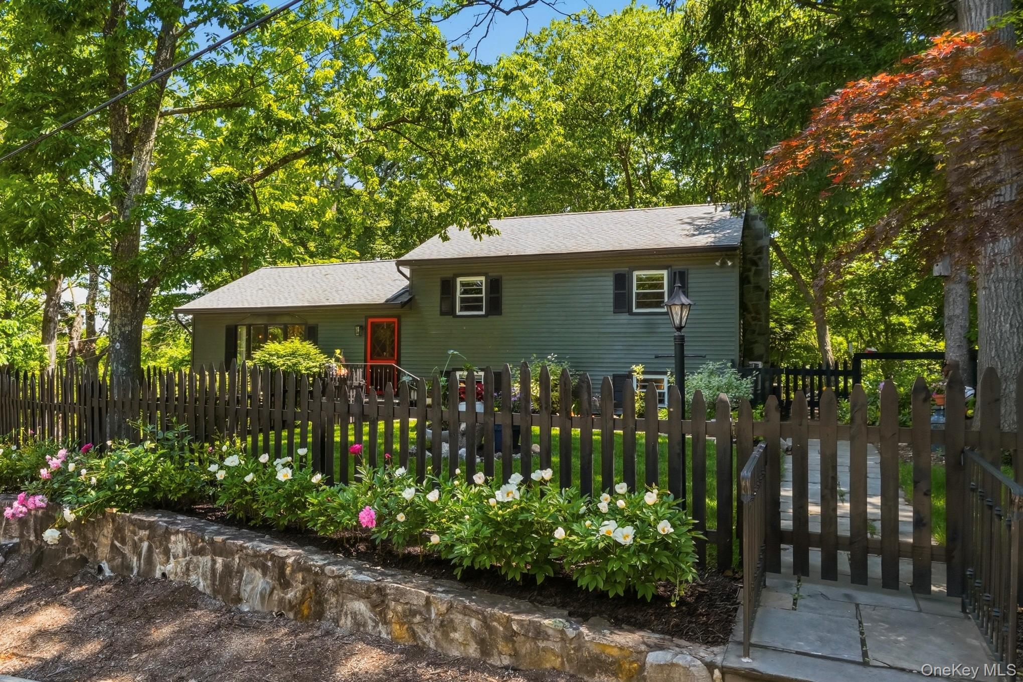 16 Howland Road Garrison, NY 10524 - Photo 1 of 24